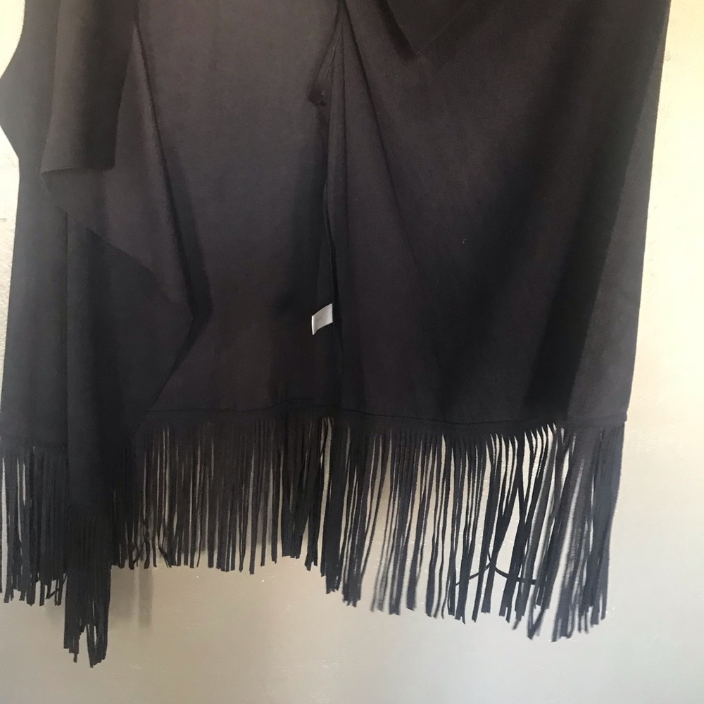 Black Waterfall Faux Suede Fringe Vest Festival - Picture 4 of 8